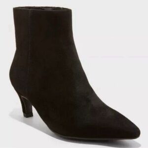NEW* Black Ankle Booties